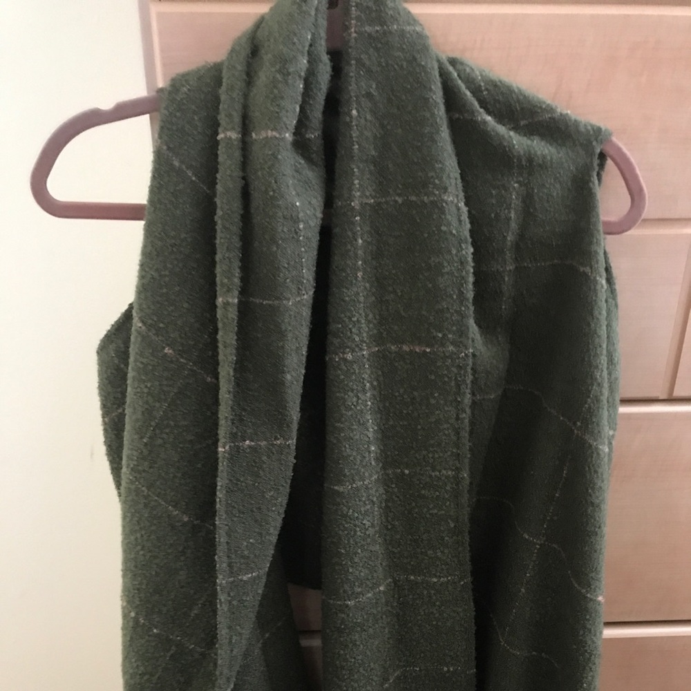 NWT Express scarf